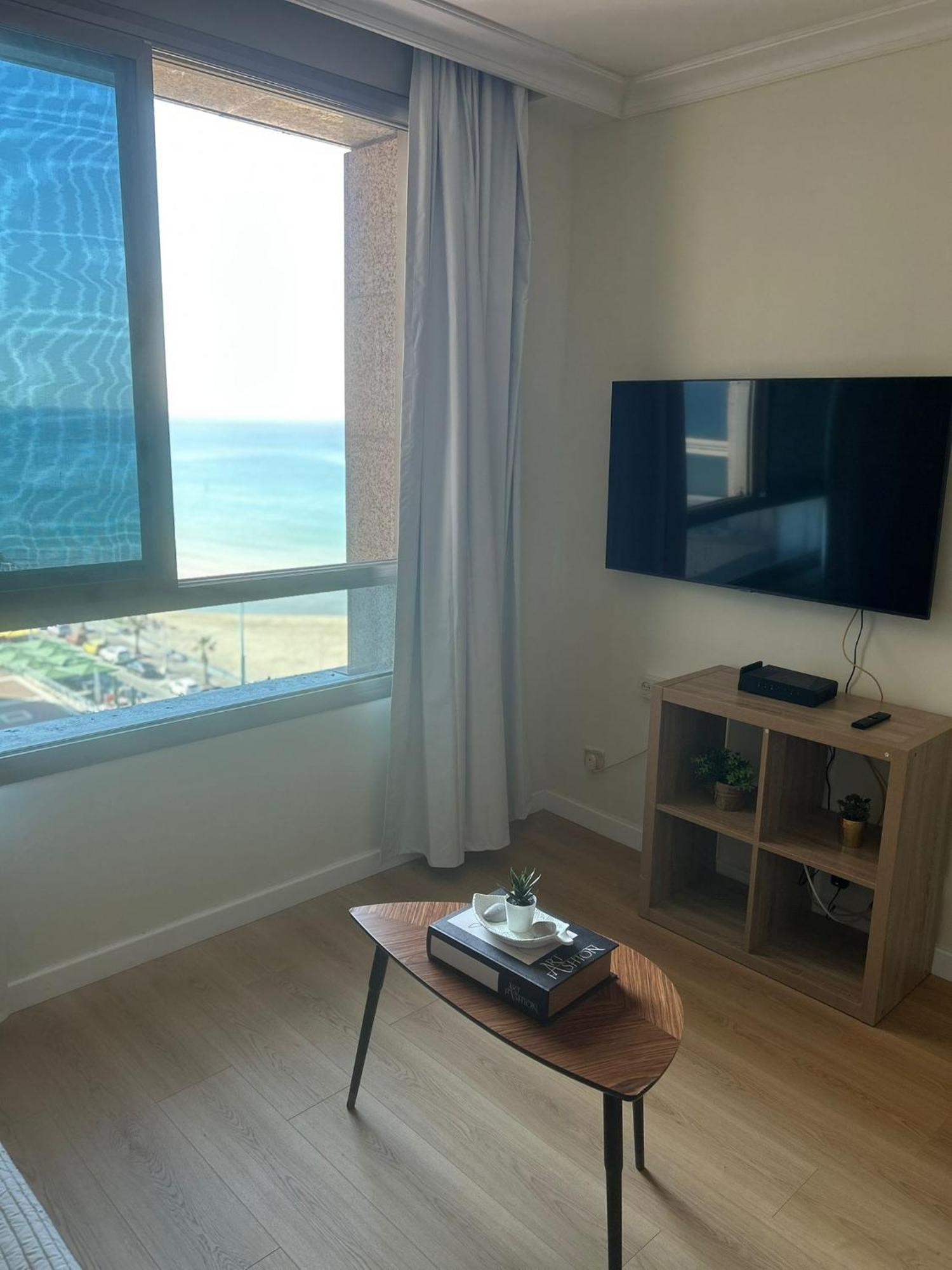 Haifa Almog Tower- "Blue Reef" Suite On The Sea 외부 사진