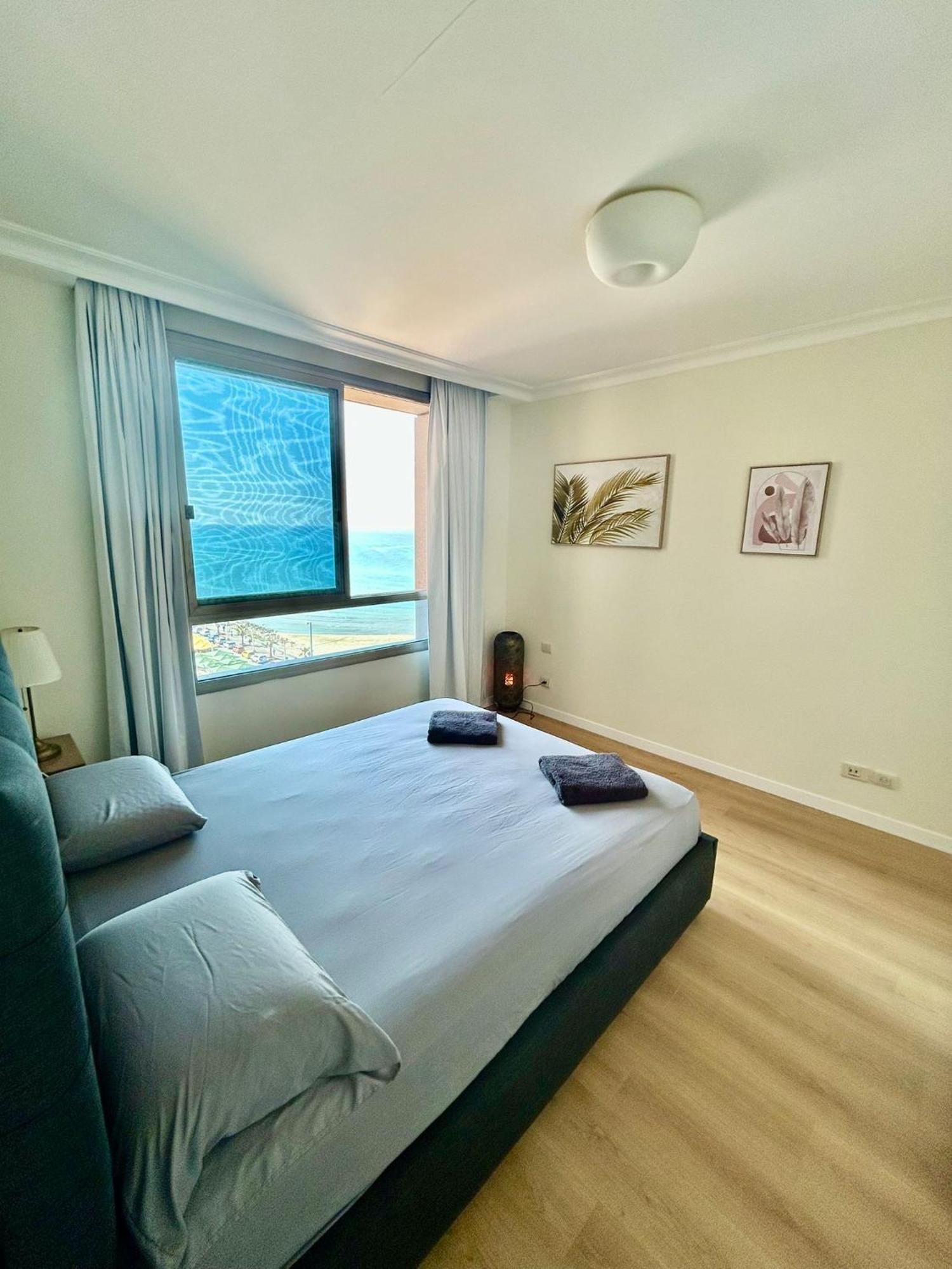 Haifa Almog Tower- "Blue Reef" Suite On The Sea 외부 사진